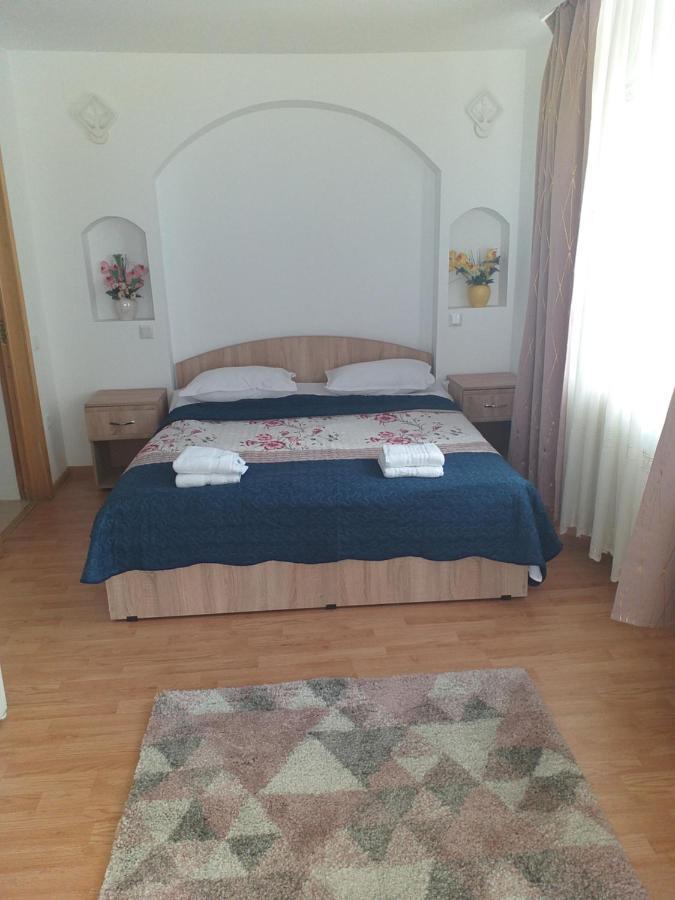 Miraj Hotel Азуга Екстериор снимка