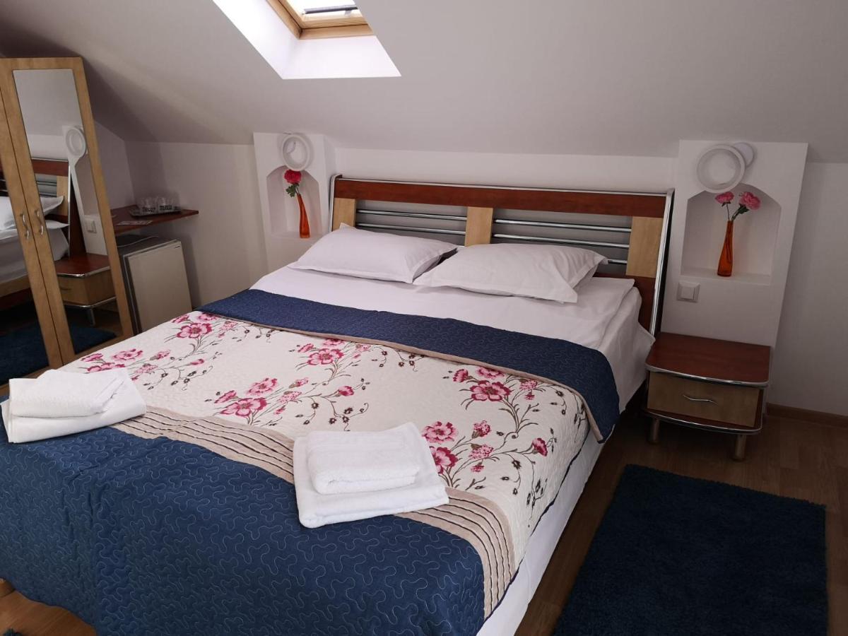 Miraj Hotel Азуга Екстериор снимка